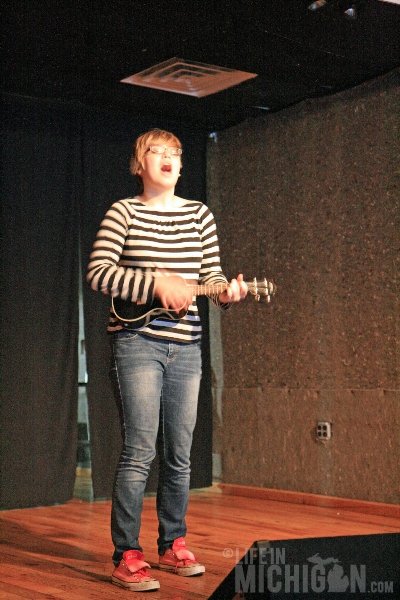 Impromptu ukelele music at Shorts