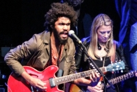 Tash Neal with Susan Tedeschi