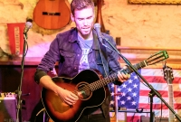 ChrisDuPont-JohnnysSpeakeasy-AnnArbor-MI-20160102-ChuckMarshall-016