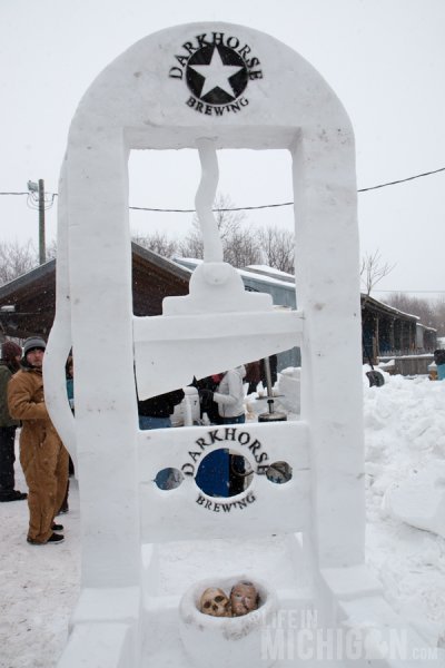 Guillotine Snow Sculpture