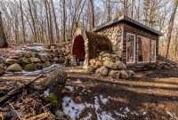 Detach-Hobbit-House-2024-2