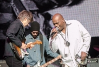 Eric Johnson with Henri Brown