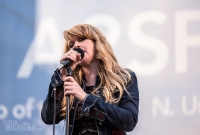 JenniferWestwoodandtheHandsomeDevils-TopOfThePark-AnnArbor_MI-20150703-ChuckMarshall-005