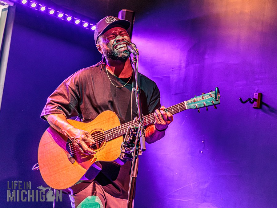 Jon-Torrence at the Bloom Room