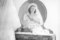 Betty Brown getting ready for Wedding 1947