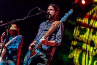 Magpie Salute-33