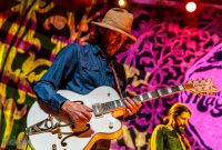 Magpie Salute-44