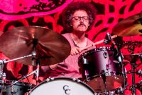 Magpie Salute-8