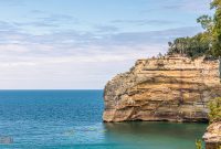 Pictured Rocks - Chapel Falls to Mosquito Falls hike