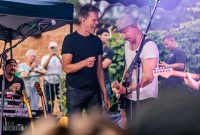 The-Bacon-Brothers-Warner-Vineyards-2025-12