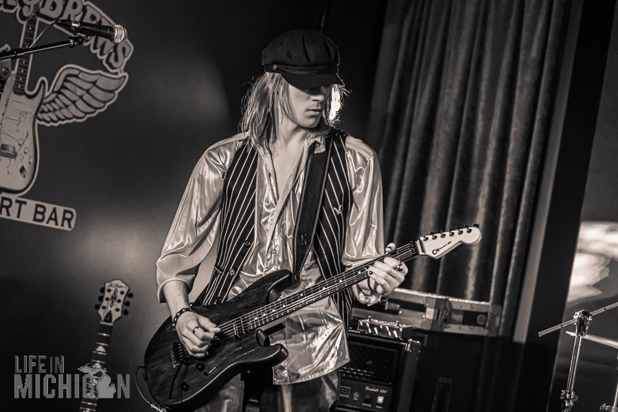 Rock & Brews - True Devil