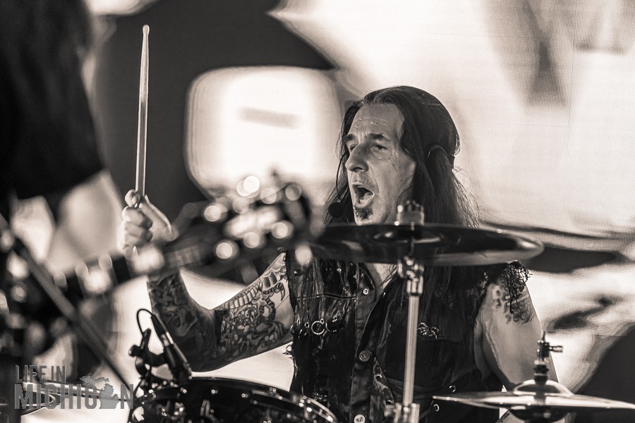 Rock & Brews - True Devil