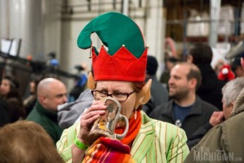 Elf mug clubber