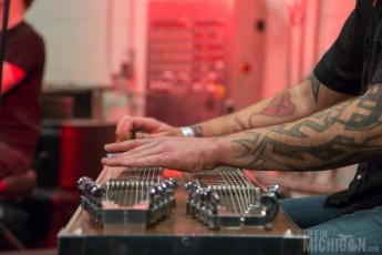 Great steel guitar with Almanack
