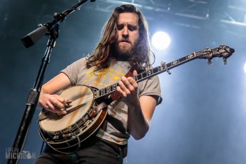 Billy Strings - Intersection-8