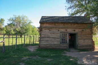 Old log home in Grafton