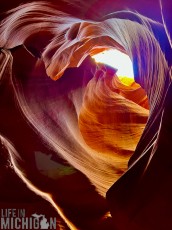ANTELOPE-CANYON-2022-32