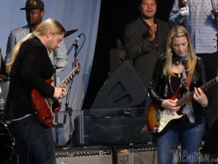 Derek Trucks and Susan Tedeschi - Tedeschi-Trucks