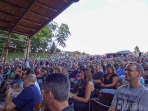 Crowd at Meadow Brook Music festival