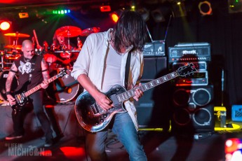 Heretic-TokenLounge-Westland_MI-20150329-ChuckMarshall-014