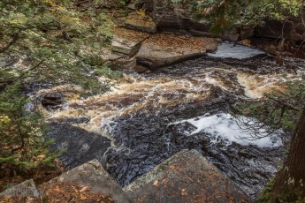 NorthernMichiganFallColors-Charlevoix-3