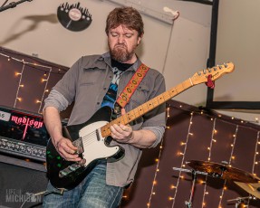 Locust Point - Oigs Fest V @ The Avenue Cafe