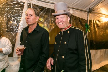 4 Elf - Dark Horse - 2015-159