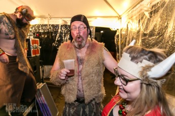 4 Elf - Dark Horse - 2015-188