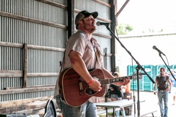 Chicken Wing Thing - 2016-103