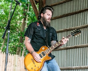 Chicken Wing Thing - 2016-107