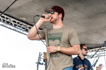 Burning Foot - Tropidelic