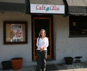 Brenda outside Cafe Ollie