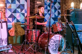 Captain Ivory - Bona Sera - Ypsi