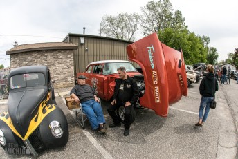 DedRabbits Lowbrow Artshow @ Redline Brewing