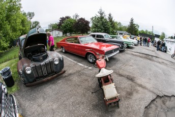 DedRabbits Lowbrow Artshow @ Redline Brewing