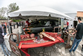 DedRabbits Lowbrow Artshow @ Redline Brewing