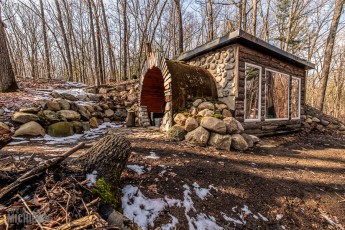 Detach-Hobbit-House-2024-2