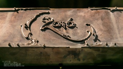 Growth and Decay - Eric Freitas - 2016-15