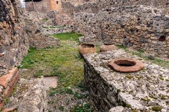 Italy-Pompeii-3