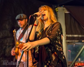 JenniferWestwoodAndTheHandsomeDevils-PJsLagerHouse-Detroit_MI-20150516-ChuckMarshall-006