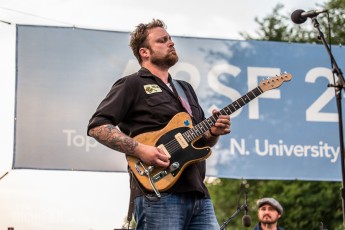 JenniferWestwoodandtheHandsomeDevils-TopOfThePark-AnnArbor_MI-20150703-ChuckMarshall-002