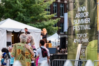 JenniferWestwoodandtheHandsomeDevils-TopOfThePark-AnnArbor_MI-20150703-ChuckMarshall-027