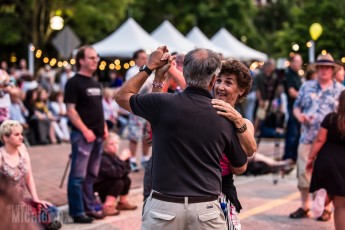 JenniferWestwoodandtheHandsomeDevils-TopOfThePark-AnnArbor_MI-20150703-ChuckMarshall-033