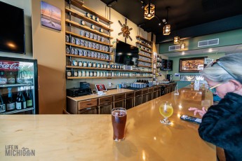 Marquette-Sails-History-Beer-2022-125