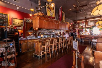 Marquette-Sails-History-Beer-2022-39