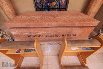 Marquette-Sails-History-Beer-2022-70