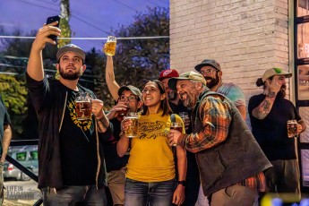 BatchBrewing-MiGente-X-ChelaFamiliar-2023-23