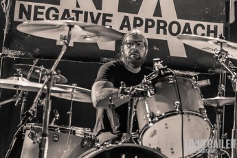 Negative Approach - Crofoot - 2022