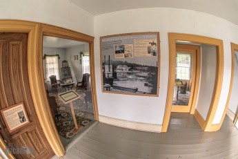 NorthernMichiganFallColors-Ishpeming-20