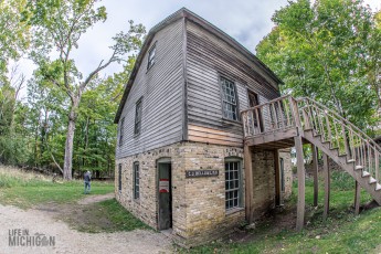 NorthernMichiganFallColors-Ishpeming-24